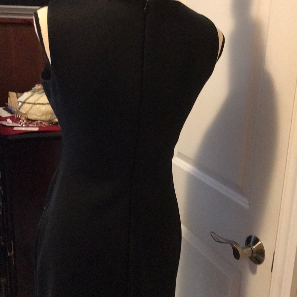 Dress - Picture 5 of 7